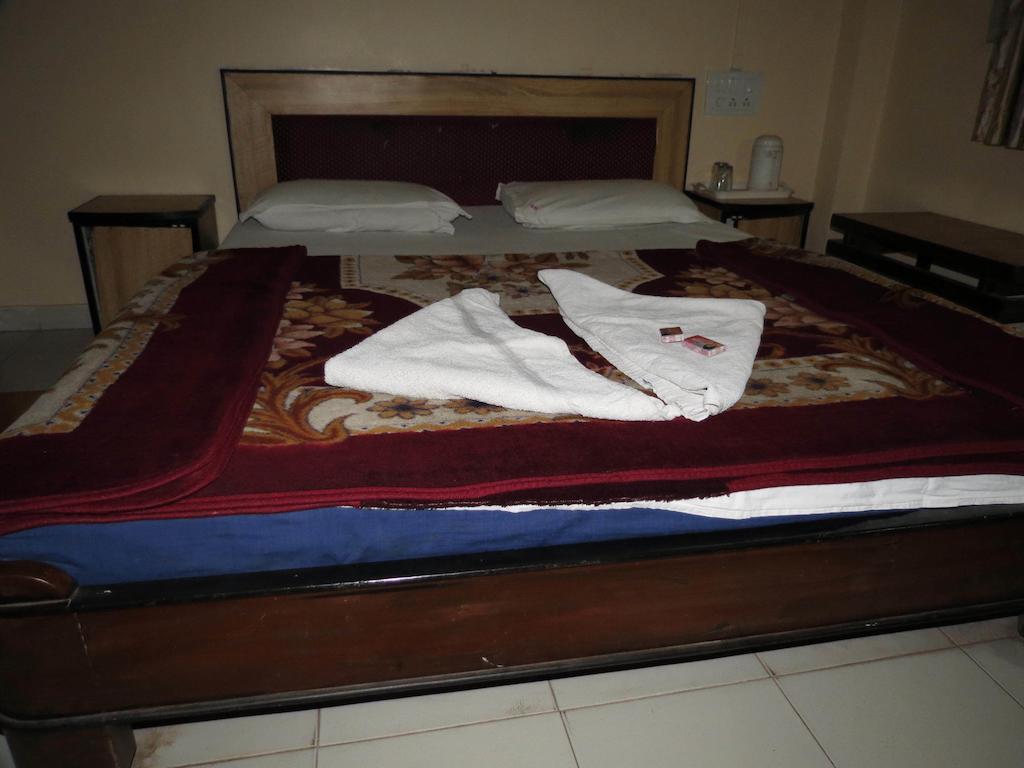 Hotel Sunny Classic Махабалешвар Номер фото